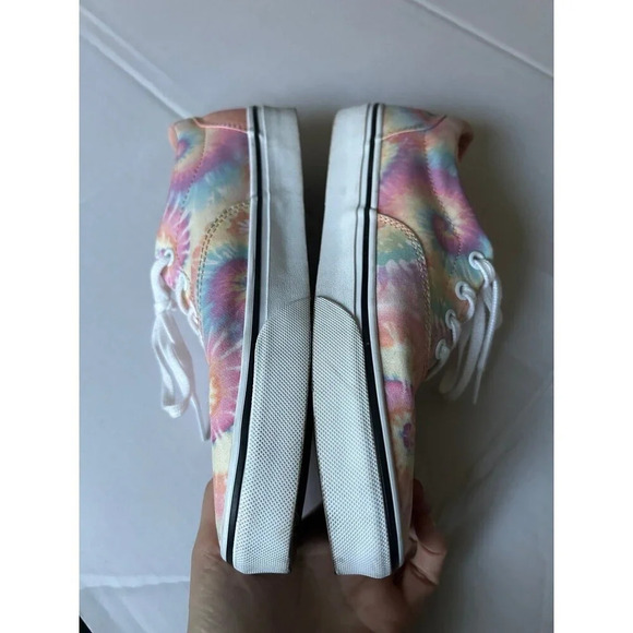 Vans Doheny Women's Tie Dye Sneakers - Picture 2 of 8